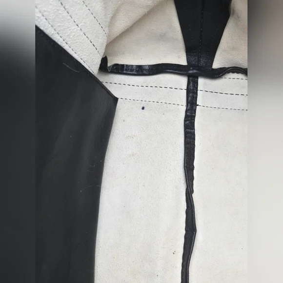 Chloe Alison East-West Leather Tote Bag - Picture 15 of 16